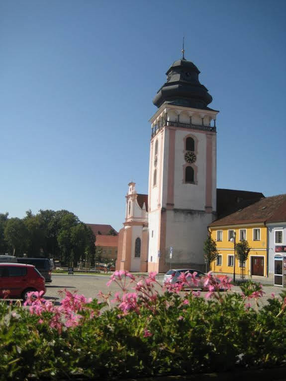 Hotel Panska Bechyne Exterior photo